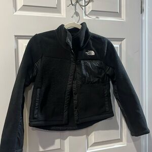 The North Face Girls Fleece - black - size M- worn twice !